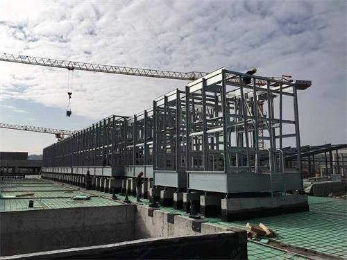 簡述閉式冷卻塔填料熱交換層的特點(閉式冷卻塔的補水率)